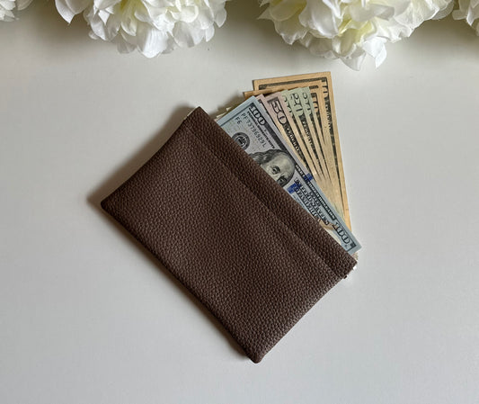 Pebble Luxe Magnetic Money Pouch